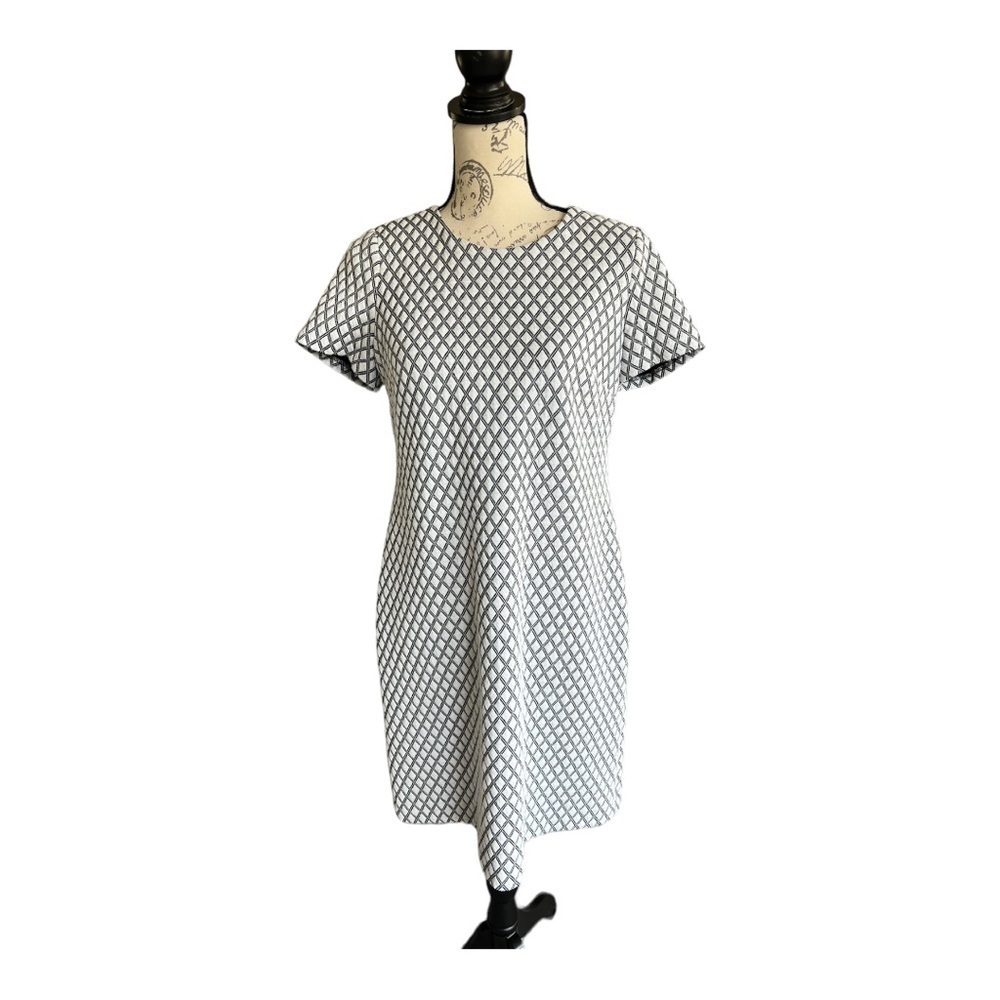 Calvin Klein Black/White Diamond Print Dress size 8